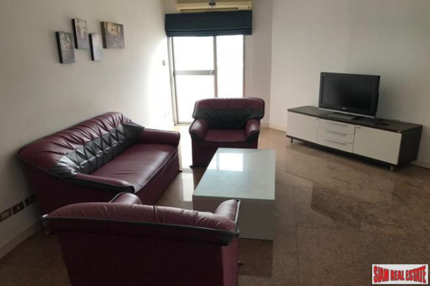 Large Two Bedroom Condo for Sale with City Views in Phetchaburi, Bangkok-12