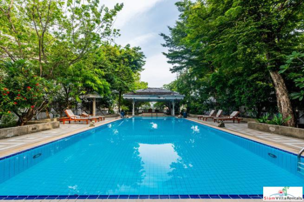 Royal River Park | Elegant Three Bedroom Condo Near Chao Phraya River in the Dusit Area of Bangkok-1