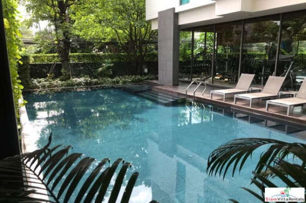 Siamese 39 | One Bedroom Loft Style Condo for Rent with Small Garden on Sukhumvit 39-1