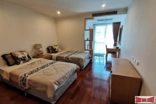 G.M. Height | Pet friendly Large Corner Three Bedroom Condo for Rent on Sukhumvit 22-2
