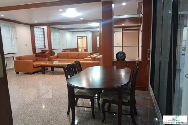 Four Bedroom Family Home with Private Garden on Nana BTS-5