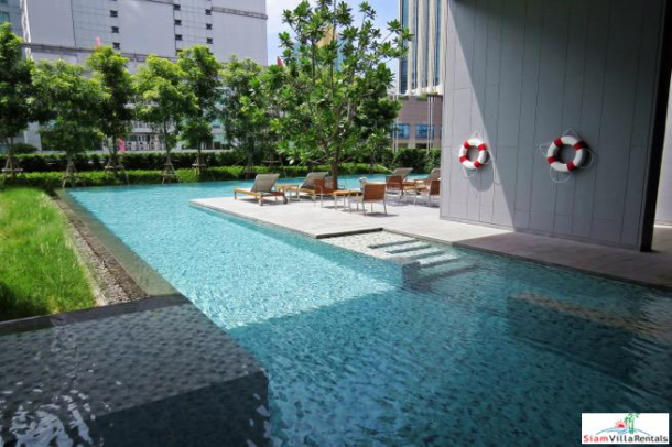 Hyde Sukhumvit 13 | Bright and Modern Two Bedroom Condo with City Views on Sukhumvit 13-1