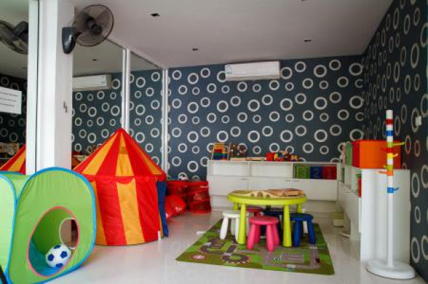 The Trendy Sukhumvit 13 | Bright Contemporary One Bedroom Condo with City Views in Nana-17