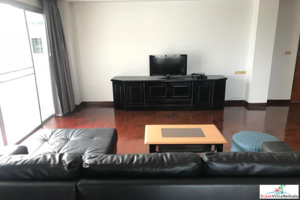 Sriwattana Apartment | Big Two bedroom Corner Unit with City Views  in Sathorn-7