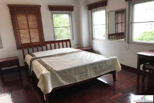 Large Three  Bedroom Corner Unit for Rent  in Sathorn-16