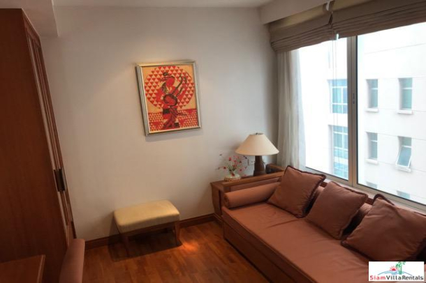 Langsuan Ville | Delightful One Bedroom  for Rent with Rich Wood Accents and Flooring in Lumphini-15
