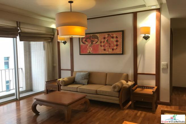 Langsuan Ville | Delightful One Bedroom  for Rent with Rich Wood Accents and Flooring in Lumphini-17