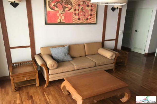 Langsuan Ville | Delightful One Bedroom  for Rent with Rich Wood Accents and Flooring in Lumphini-6
