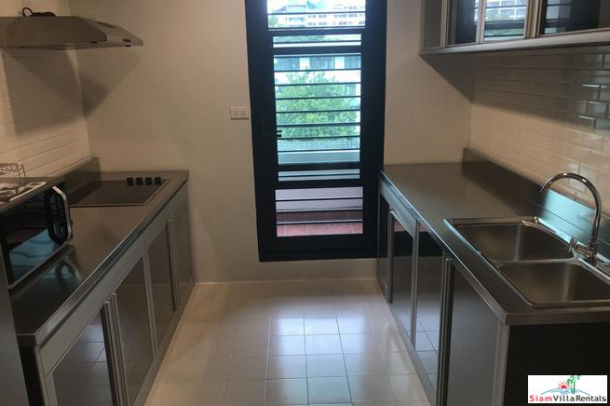 Lily House | Spacious Two Bedroom + Study room.with Ensuite Baths and Double Balcony for Rent in Asoke-4