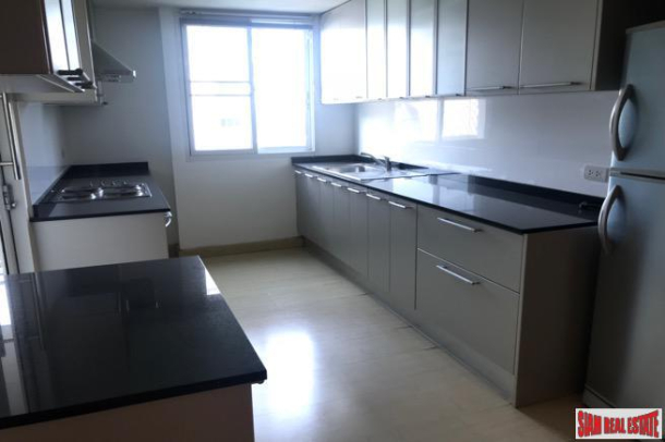 Hot sale!! discount large studio in a convenience location for sale - Pattaya city-17