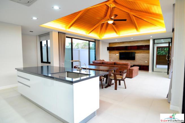 Comfortable and Inviting Contemporary Three Bedroom Pool Villa for Rent in Rawai-7