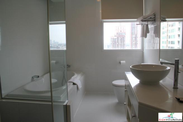 GM Service Apartment | Three Bedroom Corner Serviced Apartment with 180 Degree City Views in From Phong.-23
