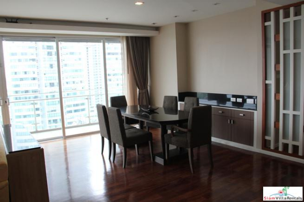 GM Service Apartment | Three Bedroom Corner Serviced Apartment with 180 Degree City Views in From Phong.-3