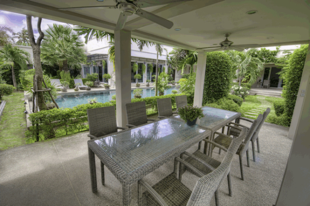 4 Bedrooms 4 Bathrooms Large Modern House In An Up-Market Location - East Pattaya-4
