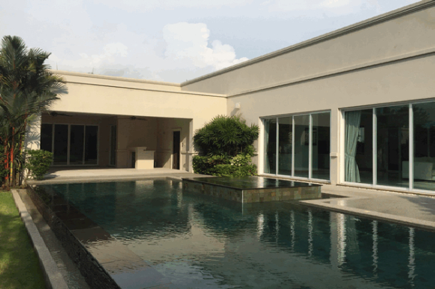 Reduced price 3 Bedrooms 3 Bathrooms Large Modern House  - East Pattaya-14