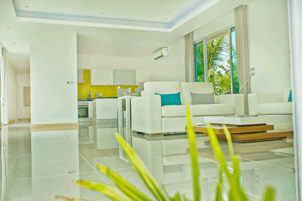 fully furnished 3 Bedrooms 3 Bathrooms Large Modern House  - East Pattaya-12