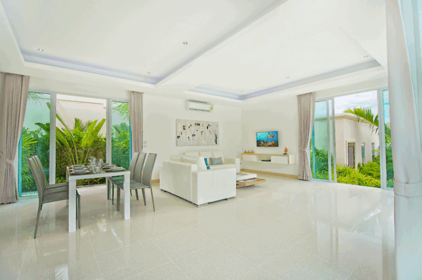 fully furnished 3 Bedrooms 3 Bathrooms Large Modern House  - East Pattaya-9
