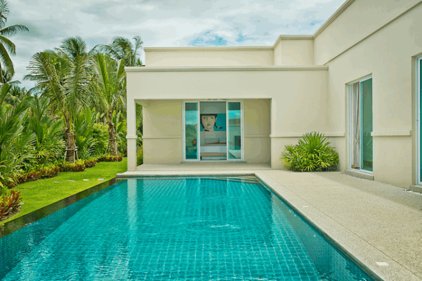 Modern design 3 Bedrooms 3 Bathrooms Large private pool  House  - East Pattaya-14