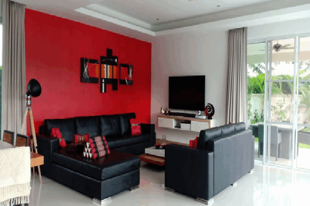 For sale 3 Bedrooms 3 Bathrooms Large Modern House  - East Pattaya-9