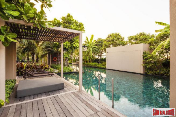 Absolute Beachfront in this 5+ Bedroom Holiday Pool Villa in Lipa Noi-16