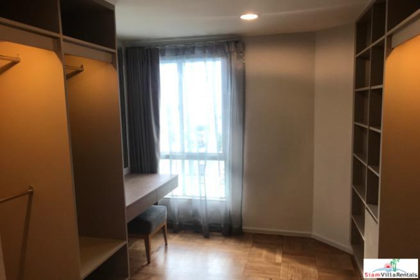 Bangkok Garden | Extra Large Three Bedroom Service Apartment for Rent in Chong Nonsi-11
