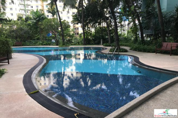 Bangkok Garden | Extra Large Three Bedroom Service Apartment for Rent in Chong Nonsi-19