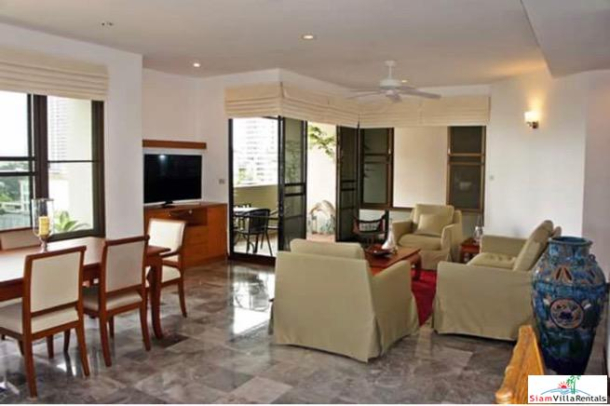 Raintree Village Apartment | Spacious Three Bedroom Condo with Bonus Rooms for Rent in Phrom Phong-12