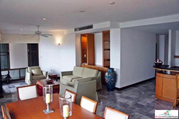 Raintree Village Apartment | Spacious Three Bedroom Condo with Bonus Rooms for Rent in Phrom Phong-2