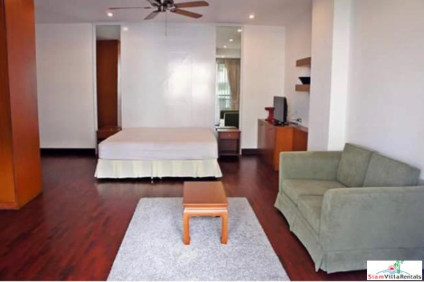 Raintree Village Apartment | Spacious Three Bedroom Condo with Bonus Rooms for Rent in Phrom Phong-6