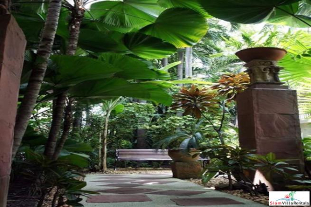 Raintree Village Apartment | Spacious Three Bedroom Condo with Bonus Rooms for Rent in Phrom Phong-7