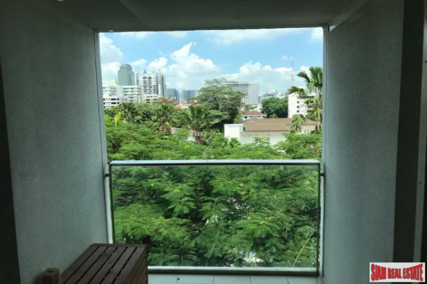 Via 31 | Classic One Bedroom Condo for Rent with Green City Views in Phrom Phong-10