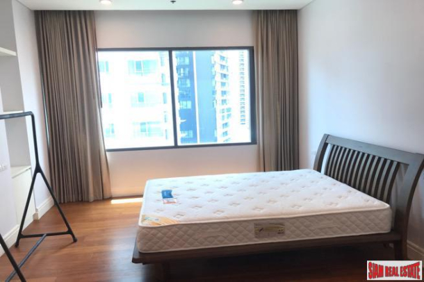Bright Sukhumvit 24 | Two Bedroom Condo with City and Pool Views in Ideal Location,  Phrom Phong-10