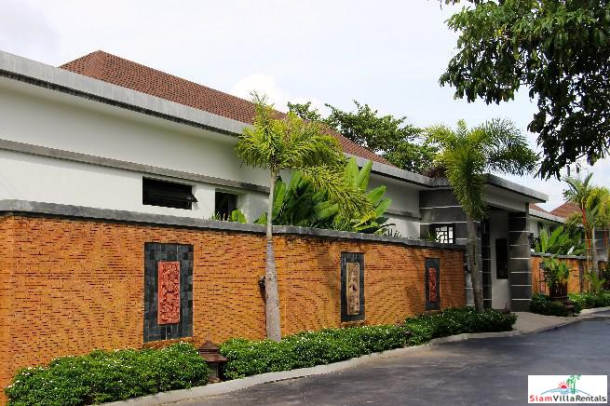 4 Bedroom 5 bathroom Pool Villa in East Pattaya for sale with tenant-27