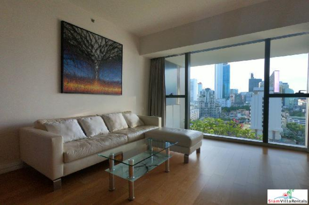 The Met l Bright Contemporary Two Bedroom Condo with City Views in Chong Nonsi-10