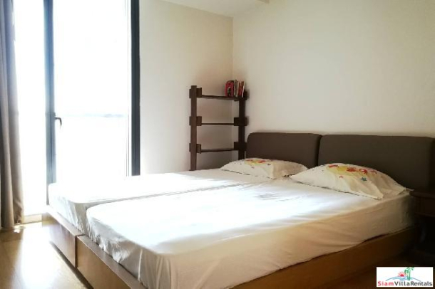The Met l Bright Contemporary Two Bedroom Condo with City Views in Chong Nonsi-13