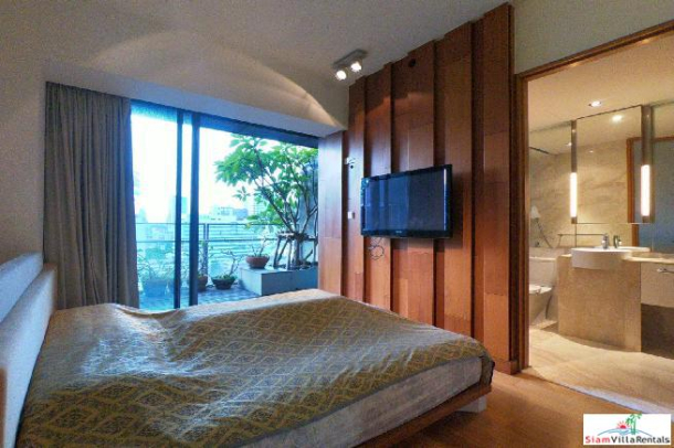 The Met l Bright Contemporary Two Bedroom Condo with City Views in Chong Nonsi-9