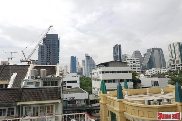 Five Bedroom Family-Style Townhouse in the Center of the City, Phrom Phong-16