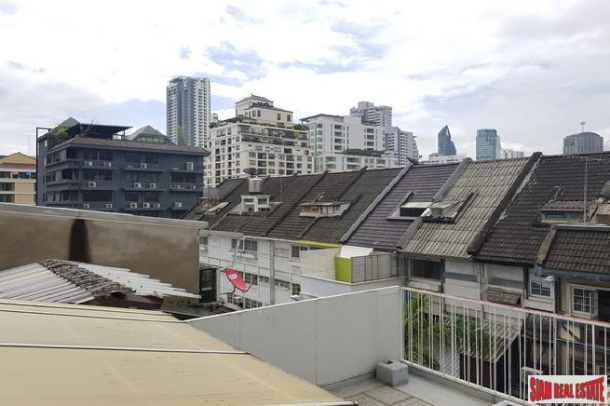 Five Bedroom Family-Style Townhouse in the Center of the City, Phrom Phong-17