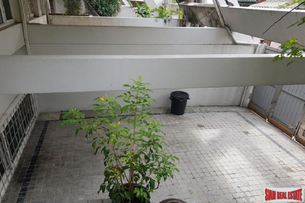 Five Bedroom Family-Style Townhouse in the Center of the City, Phrom Phong-28
