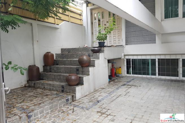 Two Storey Single House with Three Bedrooms in Ekkamai-29