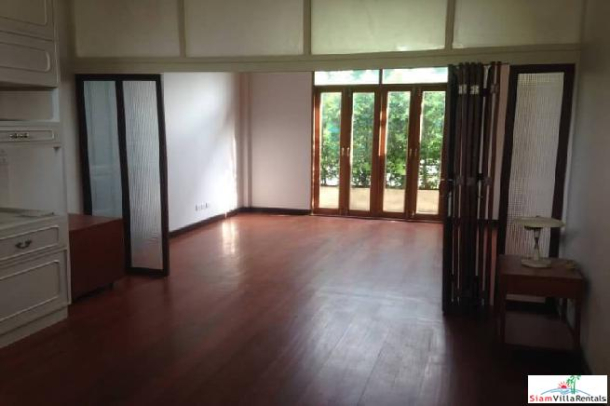 Three Bedroom Two Storey Single House for Rent in Ekkamai-3