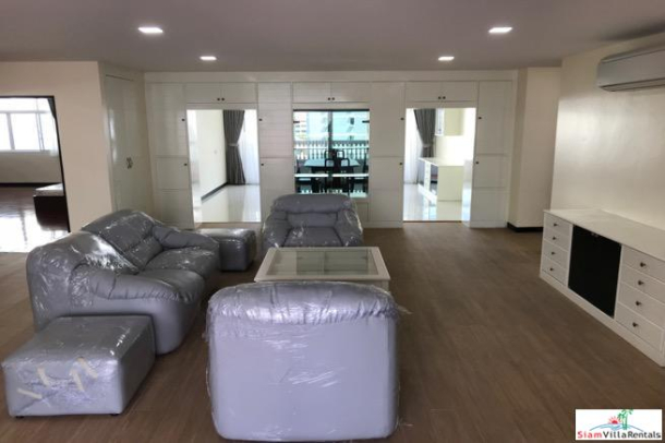 Grand Ville House 2 | Extra Large Three Bedroom Condo for Rent only 560 Meters to BTS Asok-11