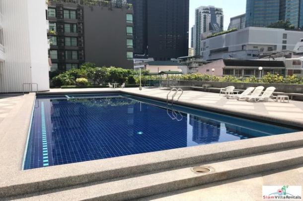 Grand Ville House 2 | Extra Large Three Bedroom Condo for Rent only 560 Meters to BTS Asok-3