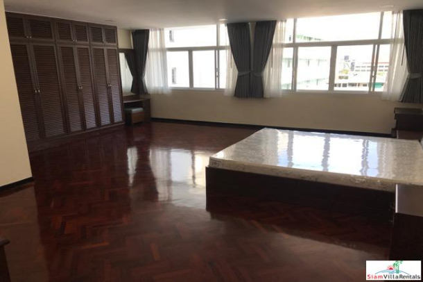 Grand Ville House 2 | Extra Large Three Bedroom Condo for Rent only 560 Meters to BTS Asok-8