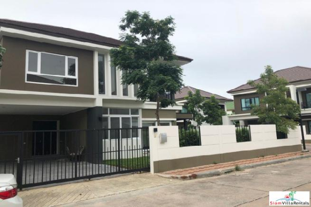 Villa Arcadia Srinakarin | Large Unfurnished High Quality Home in Gated Community for Rent at Bangna-1