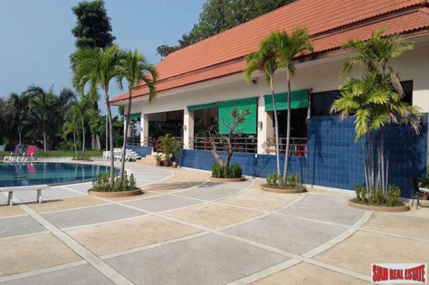 Spacious Two Bedroom Condo with Pool and Sea Views in Jomtien-24