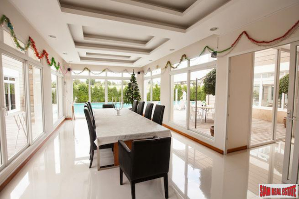 Exquisite Baan Talay Villa with Five bedroom and Large Private Pool-3
