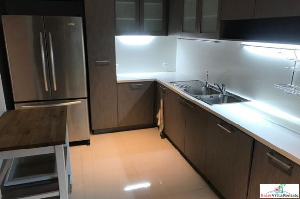 New Modern Three Bedroom Apartment with Easy Access to BTS Phloen Chit-19