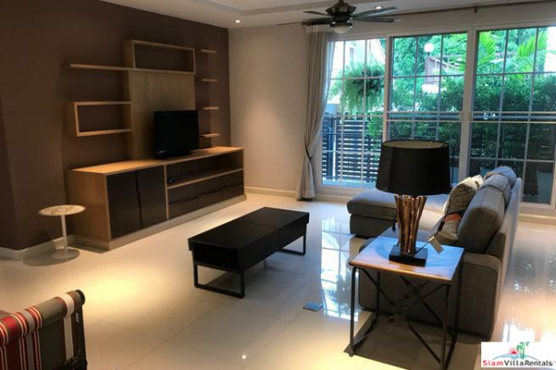 New Modern Three Bedroom Apartment with Easy Access to BTS Phloen Chit-2