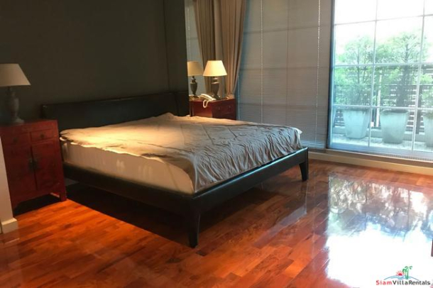 New Modern Three Bedroom Apartment with Easy Access to BTS Phloen Chit-6